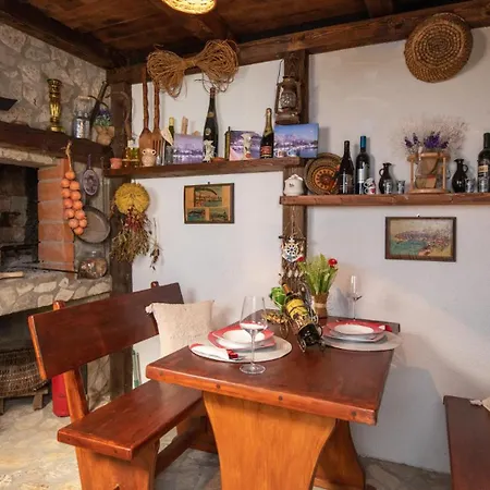 Rural House Janjic By Guide Peracko Blato